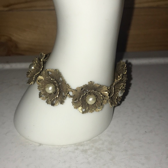 Vintage Jewelry - Vintage antique gold Pearl flower bracelet